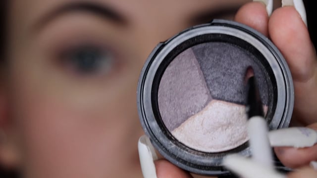 How to Apply Eyeshadow Luxury by Sofia