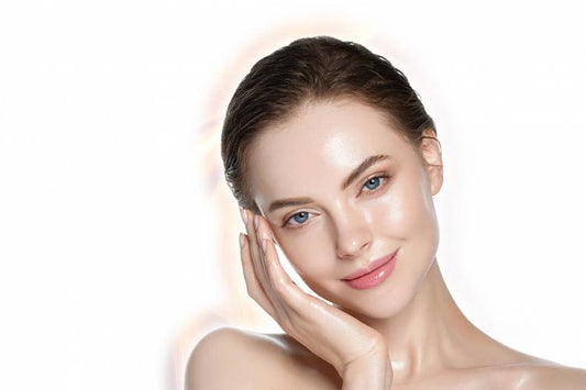 Tips For Oily Skin: How To Control Shine & Prevent Breakouts
